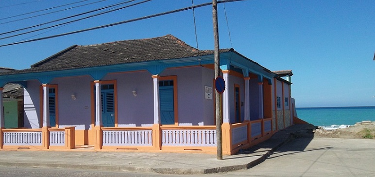 'Frente de Casa Atlantis' Casas particulares are an alternative to hotels in Cuba.